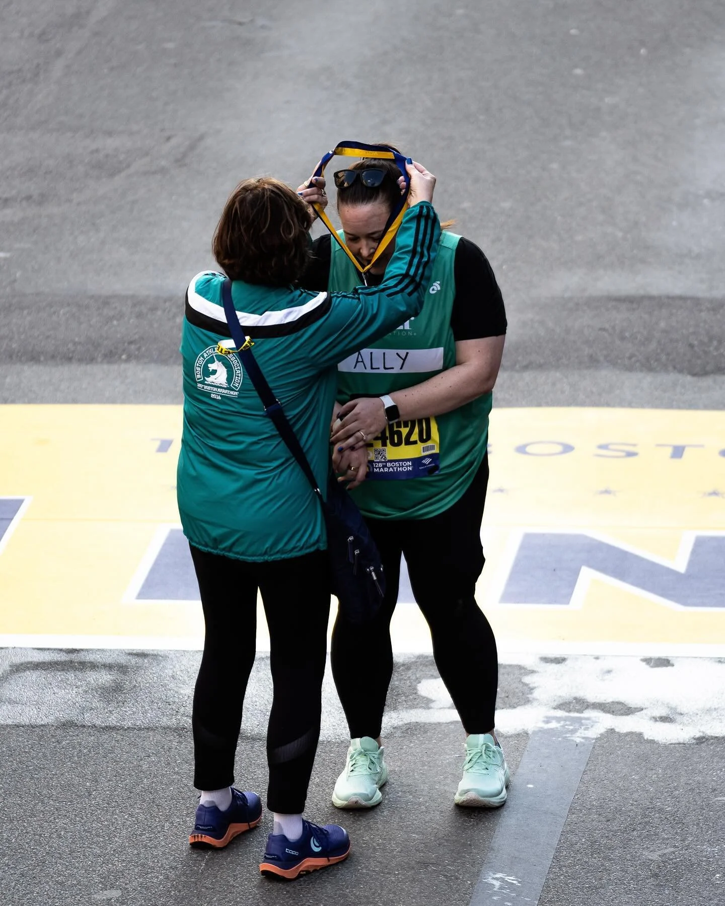 Who else will do it if not you? 

@bostonmarathon 
@lopemagazine