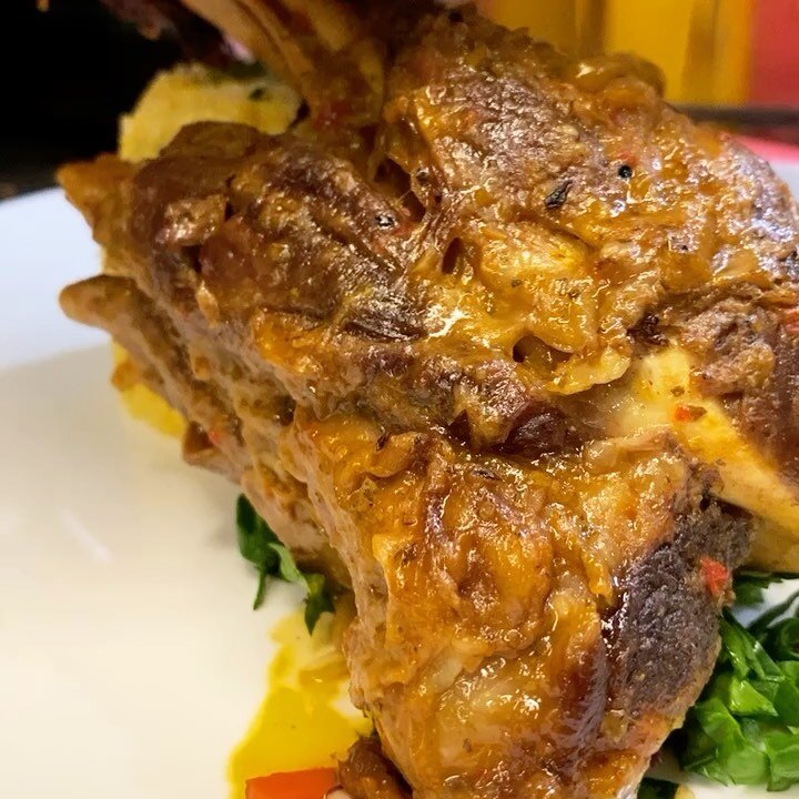 In case you missed it, Lamb Shanks🔪 !!! Slow cooked to perfection! 🤤🤤🤤🤤🤤🤤🤤🤤🤤🤤
Hope everyone had a great Sunday! 
.
.
.
#bocaitony #jacksonheightsnyc #jacksonheightsqueens #queensnyc #queenseats #northernblvdjj #northernblvdqueens #indoordi