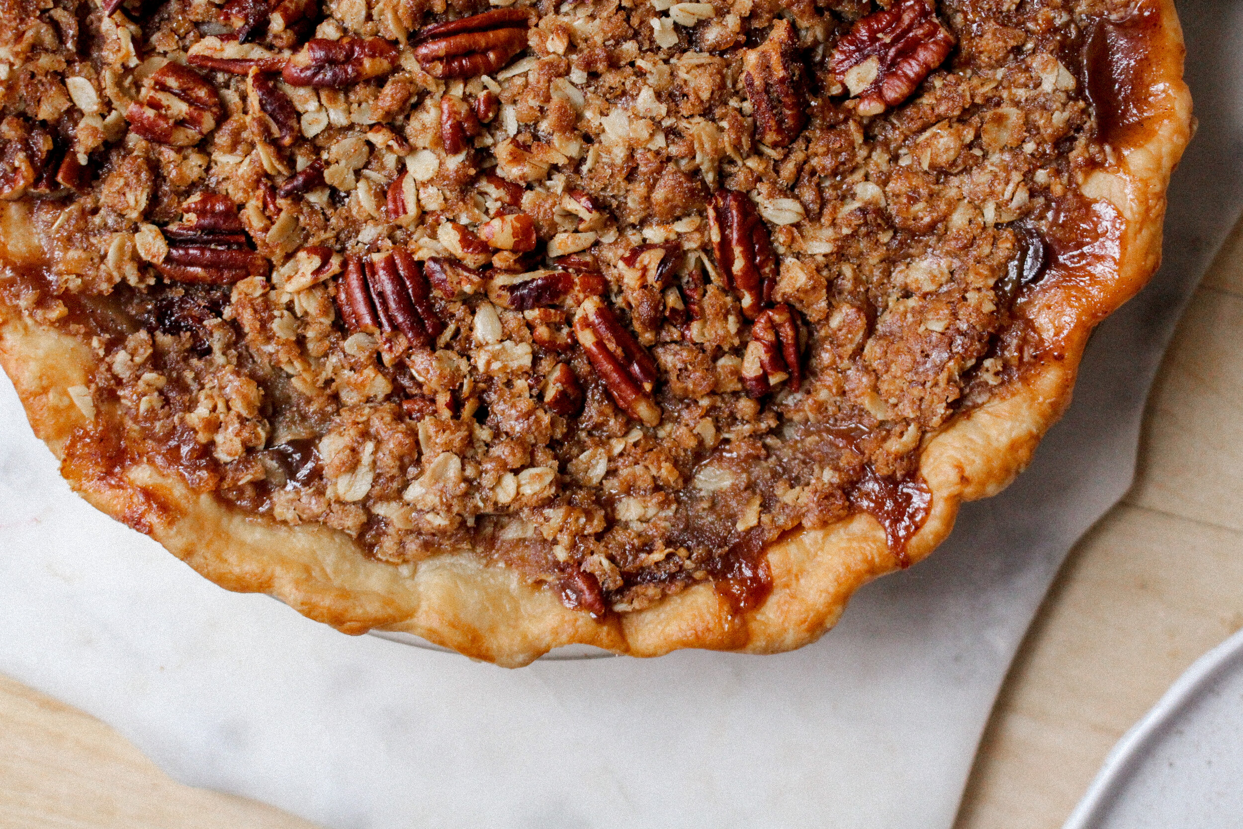 Apple-Pear Crumble Oat Pie — Lahb Co. Eats