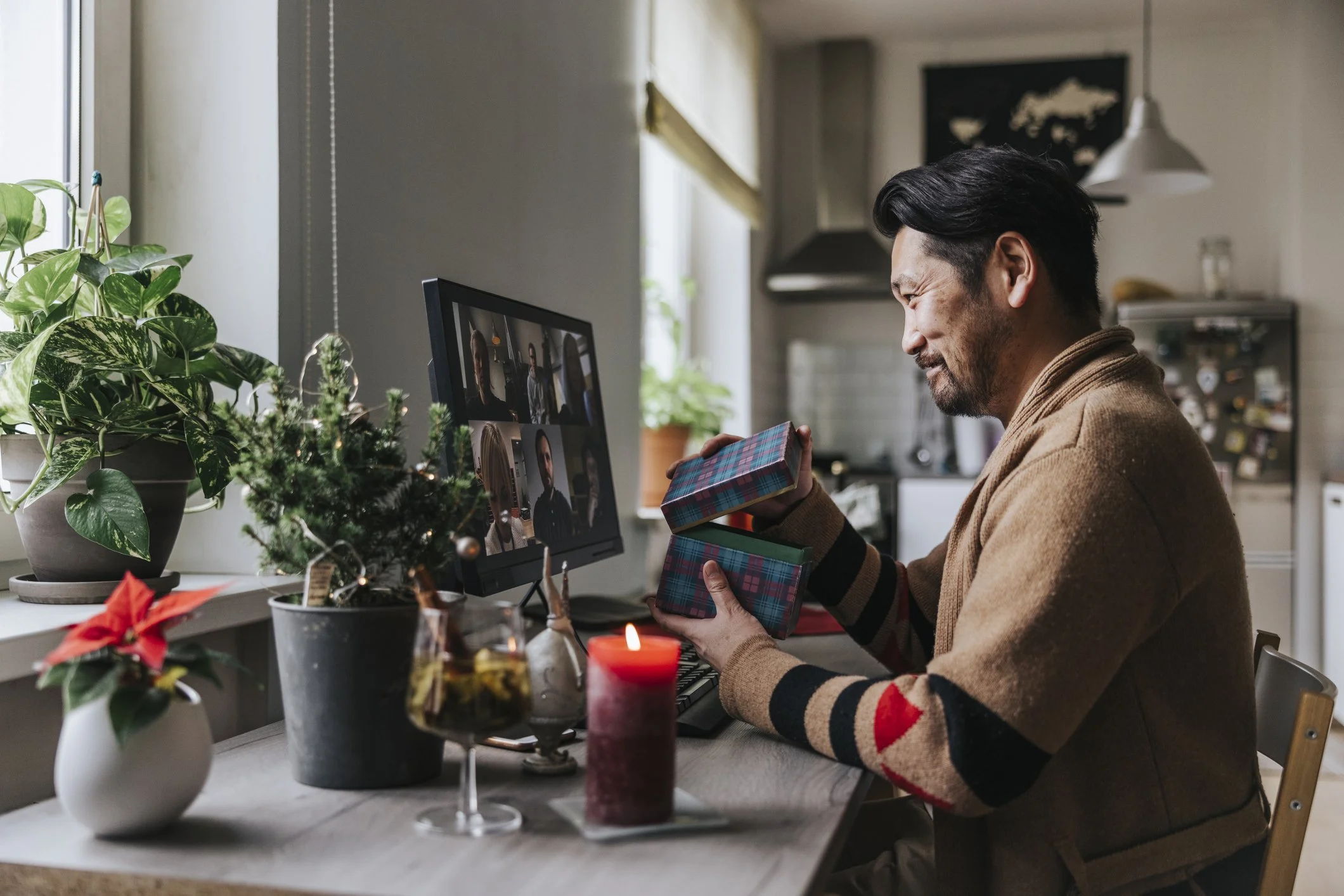 Virtual White Elephant Exchange: How to Host One Successfully