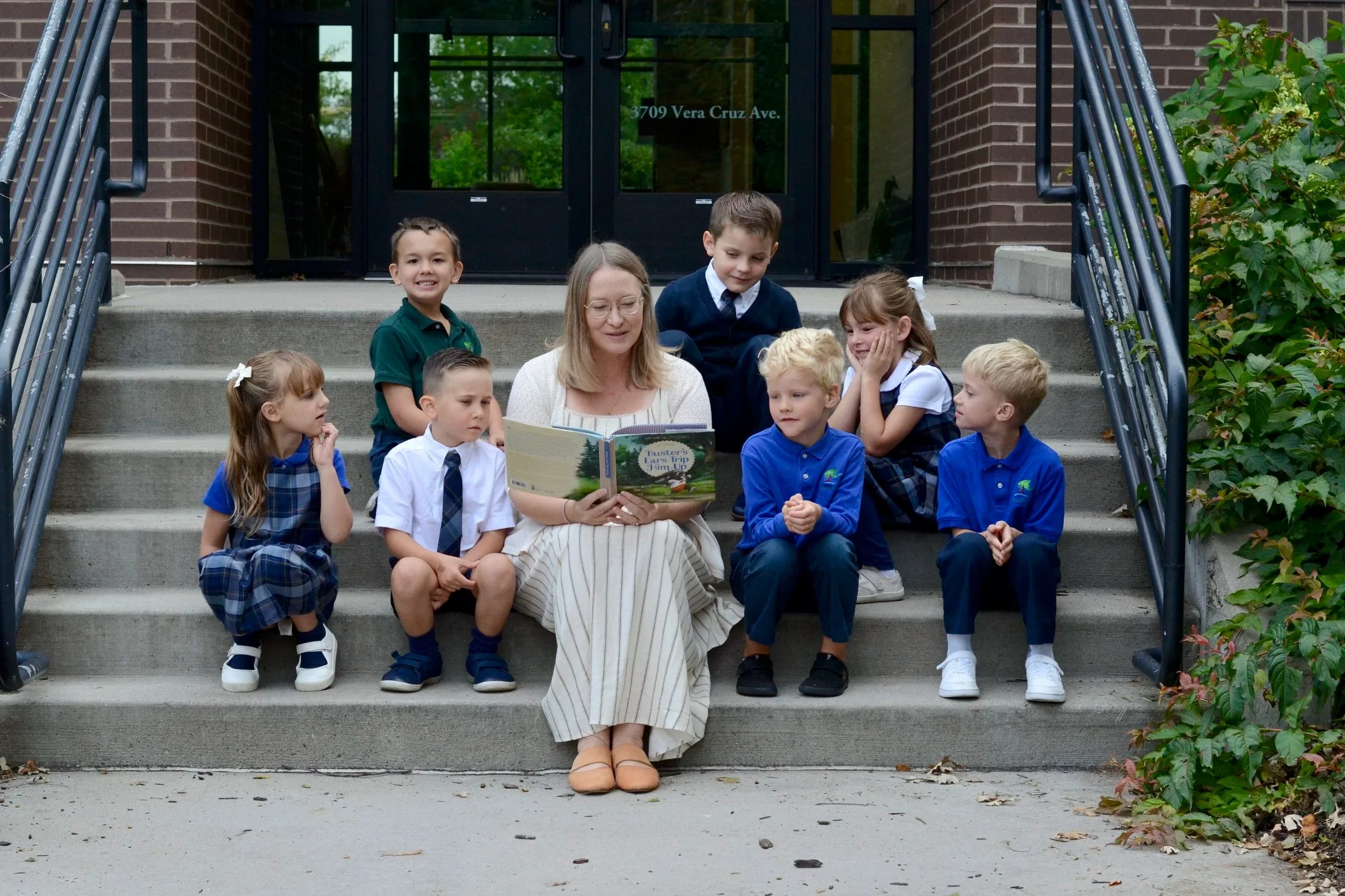 Teacher reading to students