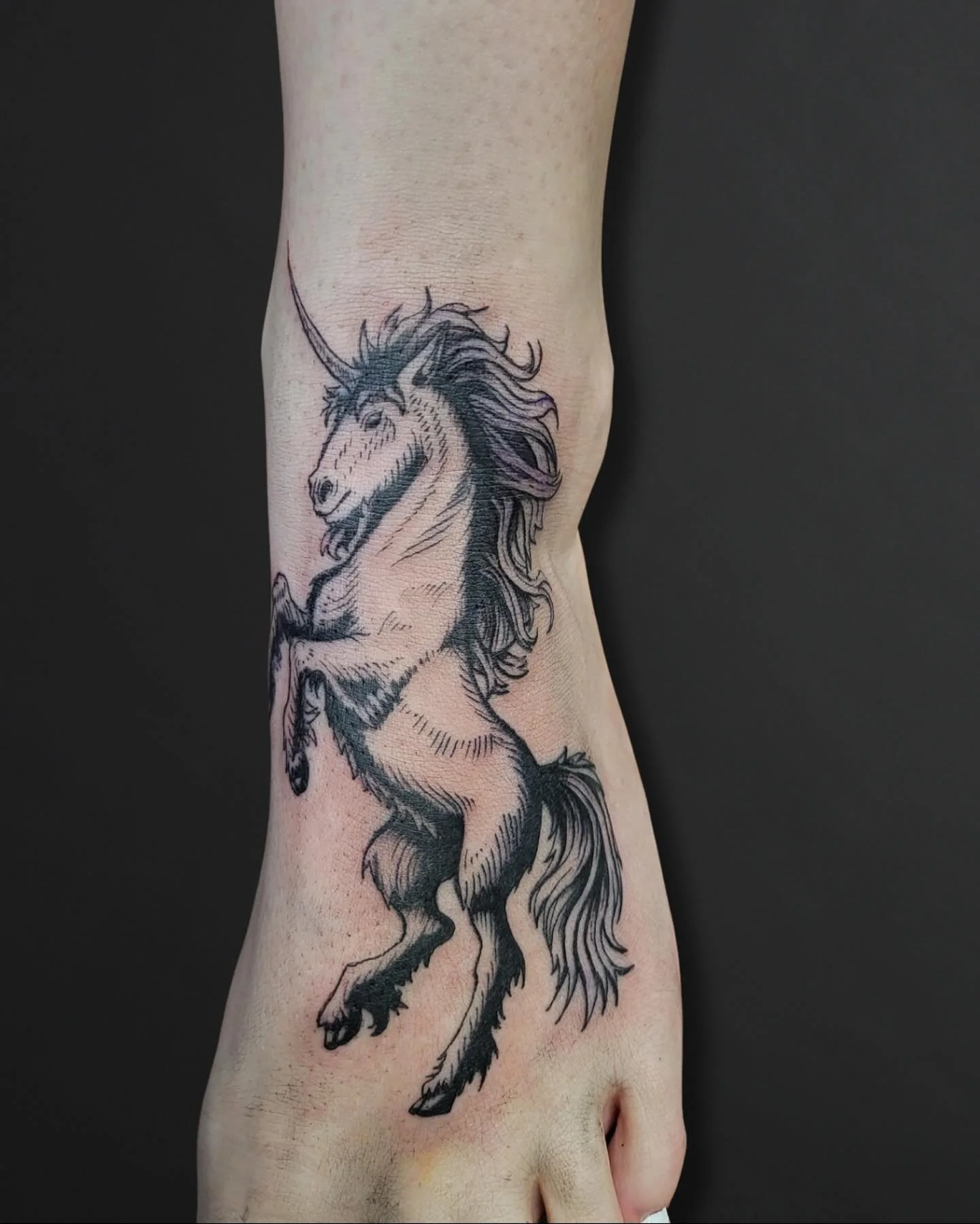 @_kc_draws has your back when wanting your favorite animal as a tattoo 🙌🏼What&rsquo;s your next tattoo going to be?

Book an appointment at Www.Redarttattoopiercing.Studio or text 602-688-2534

#arizona #mesa #phoenix #mesaaz #phoenixaz #tattoo #ta
