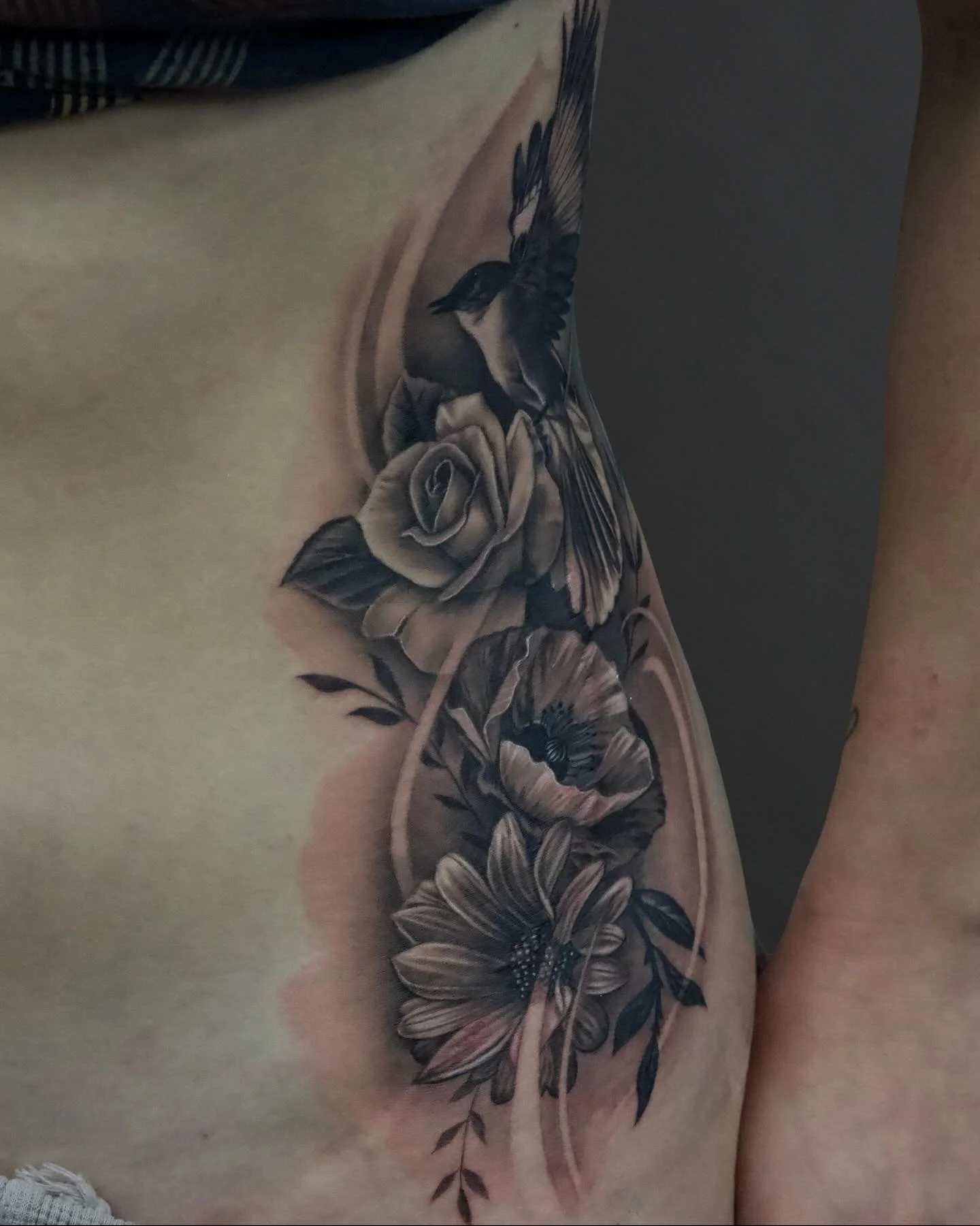 If you haven’t seen any recent work done by @brandedredart, SWIPE➡️🔥
His books are flying, don’t miss your chance to get in before he’s booked out even farther!
Book at Www.Redarttattoopiercing.Studio or text 602-688-2534
#ariz