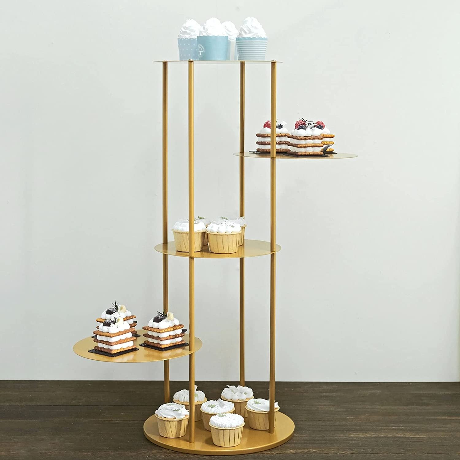 GOLD DESSERT TOWER