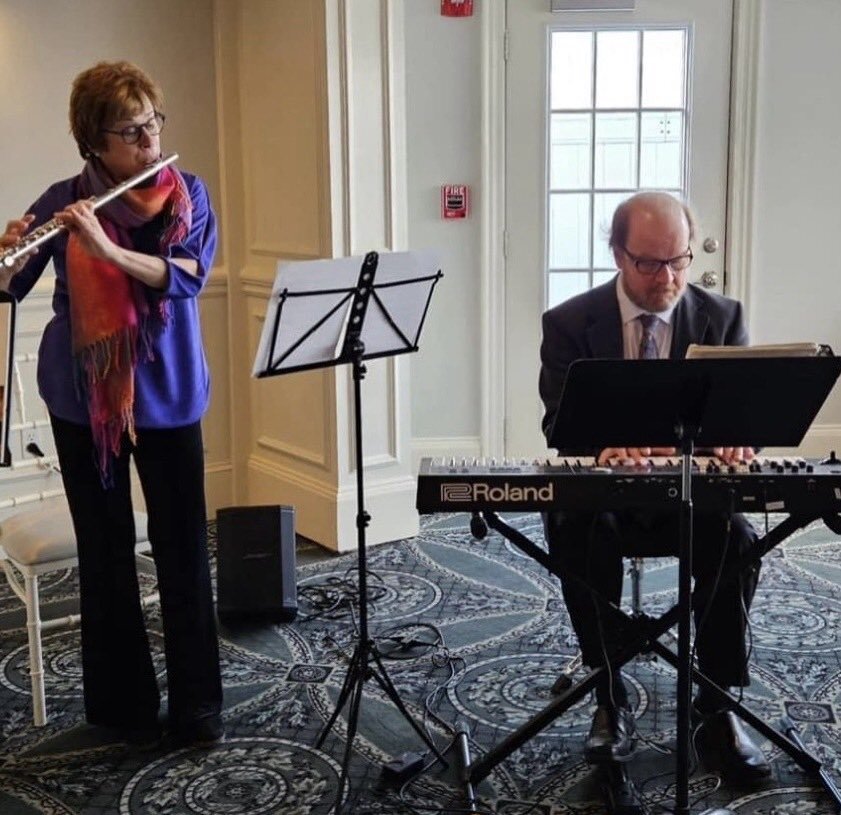 Flute and keyboard💗great idea for Valentines Day parties. Or flute and harp💖#partymusic#flute #beautifulmusic #weddingmusic #gig #weddingshow #weddingceremonymusic