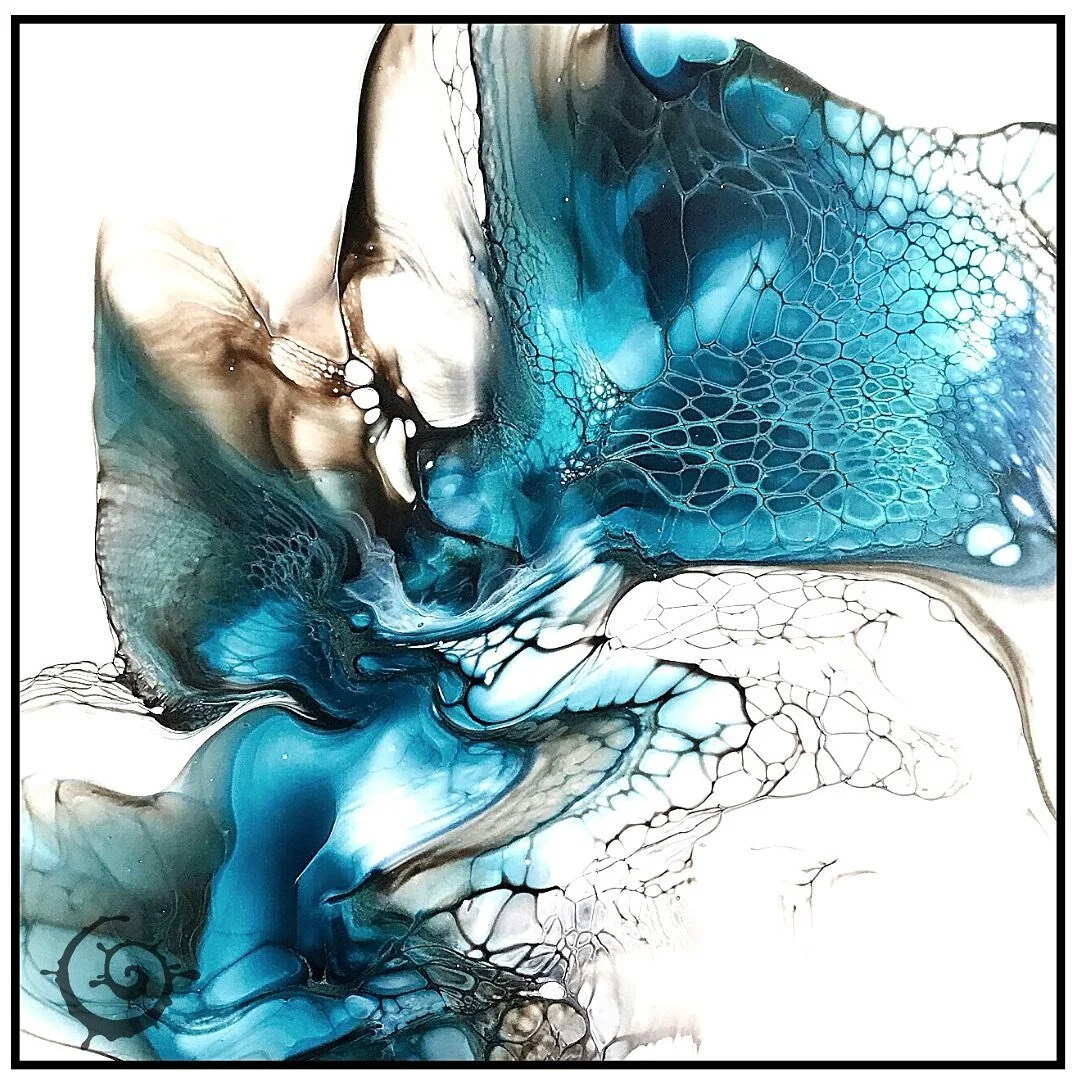 This guy almost looks like a dutchpour but it&rsquo;s a dirtyswipe (loaded paletteknife swipe - sorry, I love giving things names&hellip;) on a homemade 12 x 12 inch mdf deep edge panel.
Swipe for the details. Lots of layering, bleeding and a tiny bi