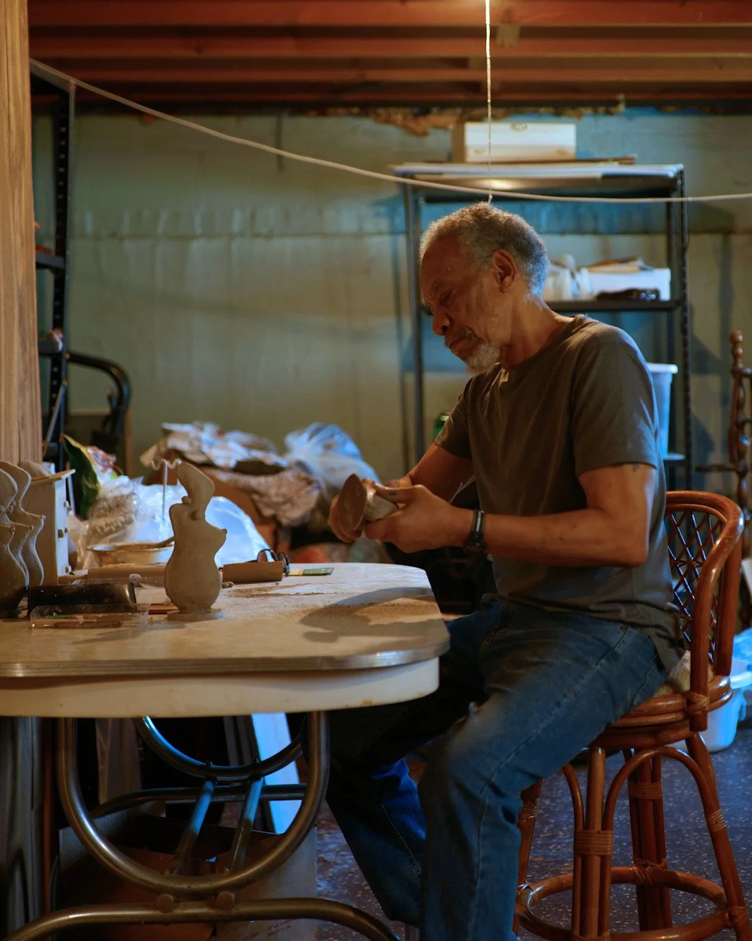 We're saddened to hear of the passing of artist Arkee Chaney.

Friends, family and loved ones gathered December 20 at his funeral to celebrate his life and impact. You can honor Arkee by supporting @wallsturnedsideways, and hear his story in our shor