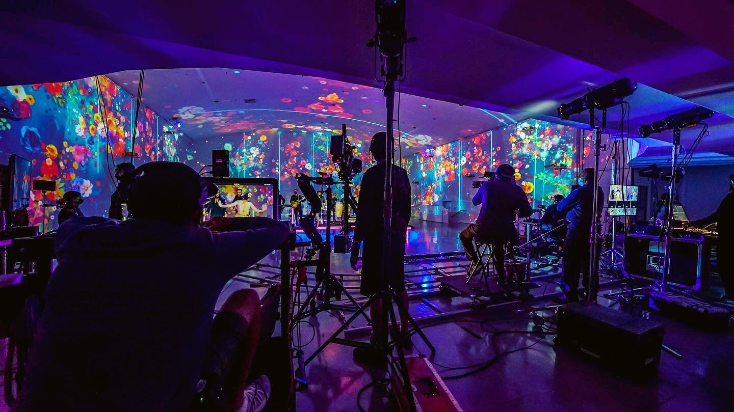 A Production and Livestream Creative Digital Dream Canvas for Events &amp; Virtual Events.
Contact us with you creative vision and we can supply your full production and turn key services.
-
-
-
@extaseeofficial @thetemplehouse @unitedprojection 
-
-