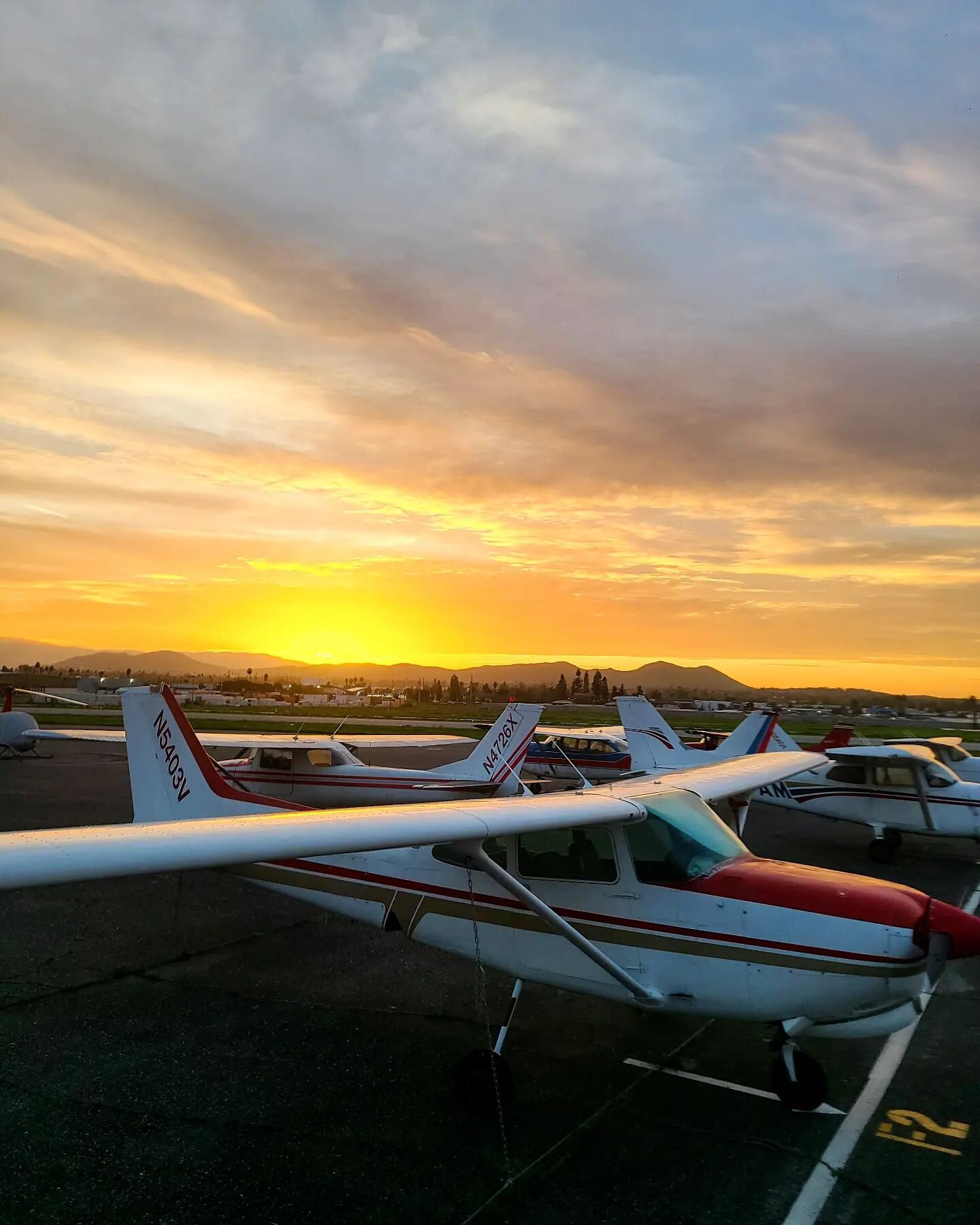We don't get tired of the sunset here in SoCal. 😍🌄

#californiaaviationservices #flightschool #learntofly #asel #ppl #cessna172 #cessna #cessna150 #cessna172rg #riversidemunicipalairport #kral #airplane #amel #ifr #commercialpilot #instrumenttraini