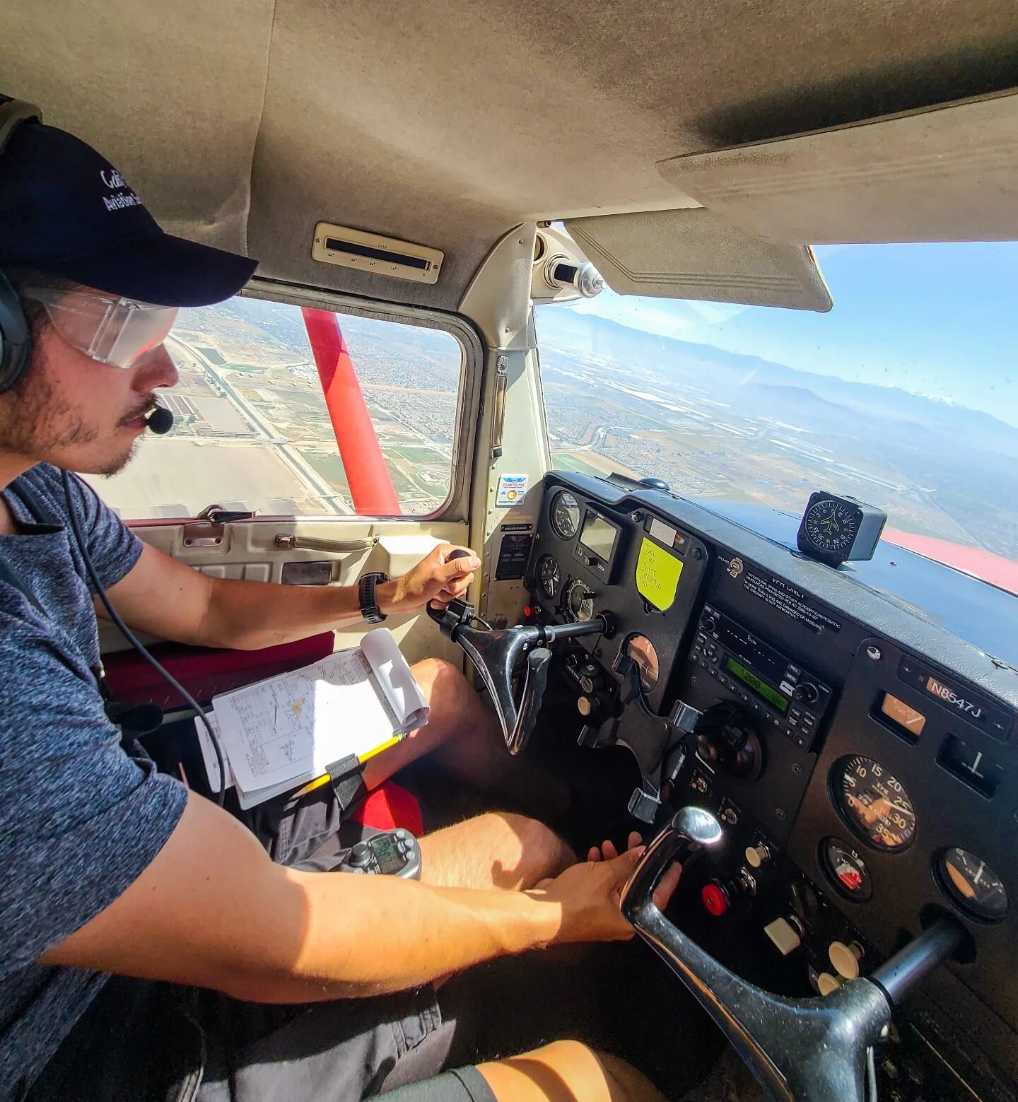 Foggles on, Instrument approach plate attached to knee board, Timer set and the 5 T's posted. 🧐
An inside look of our Instrument training course. 🛬

#californiaaviationservices #ils #vor  #flightschool #learntofly #asel #ppl #cessna172 #cessna #ces