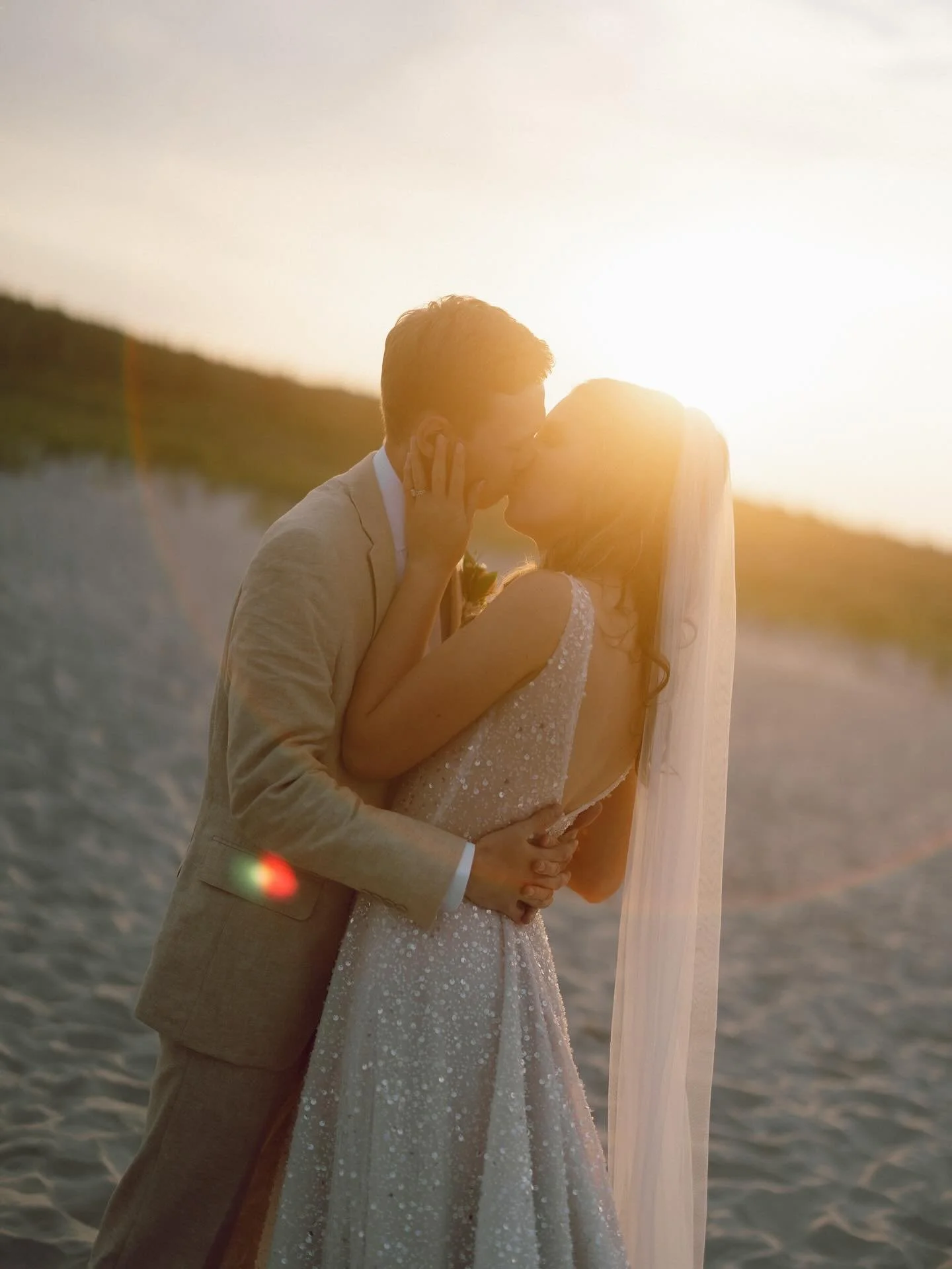 A sunset elopement on the south shore with your closest people.. yes please π€