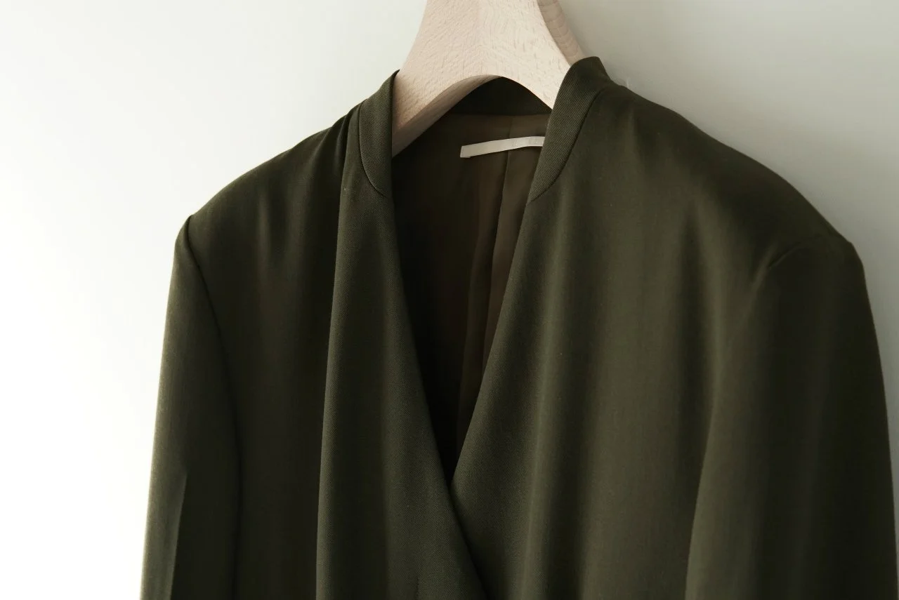 大人気 little suzie リトルスージー ノーカラー リネン ジャケット little suzie / Wool Gabardine No-collar Tailored Jacket