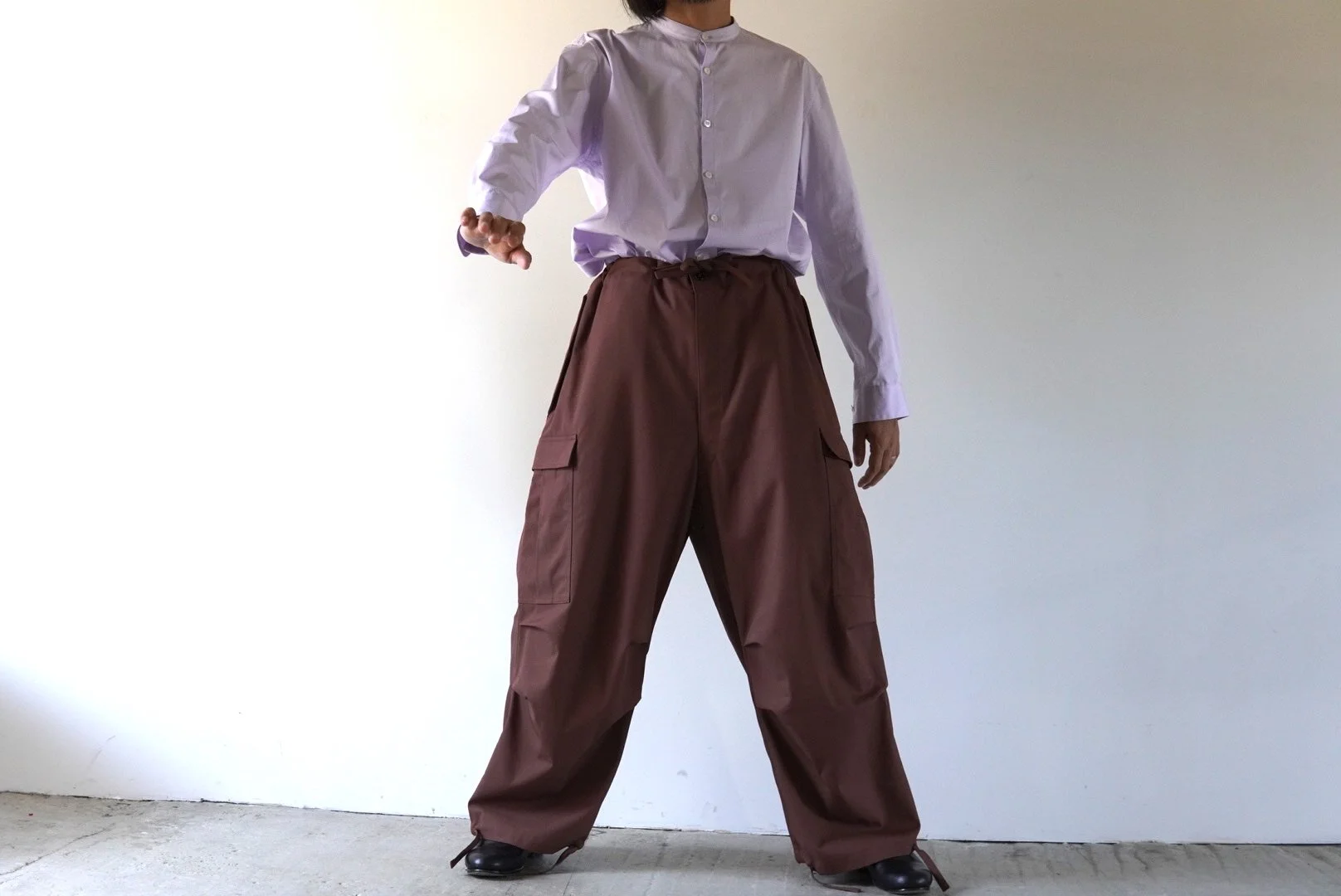 Cale  : WIDE CARGO PANTS