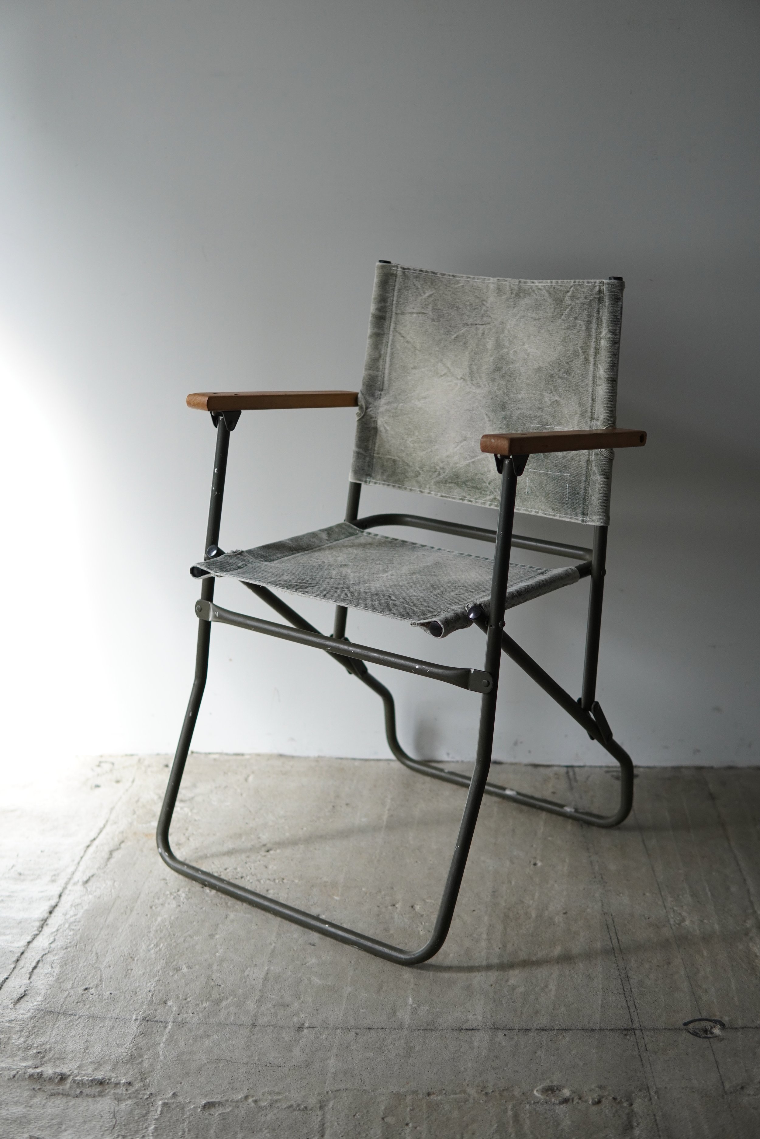 ANCELLM x POETRY      3TH ANV   -  ROVER CHAIR  -