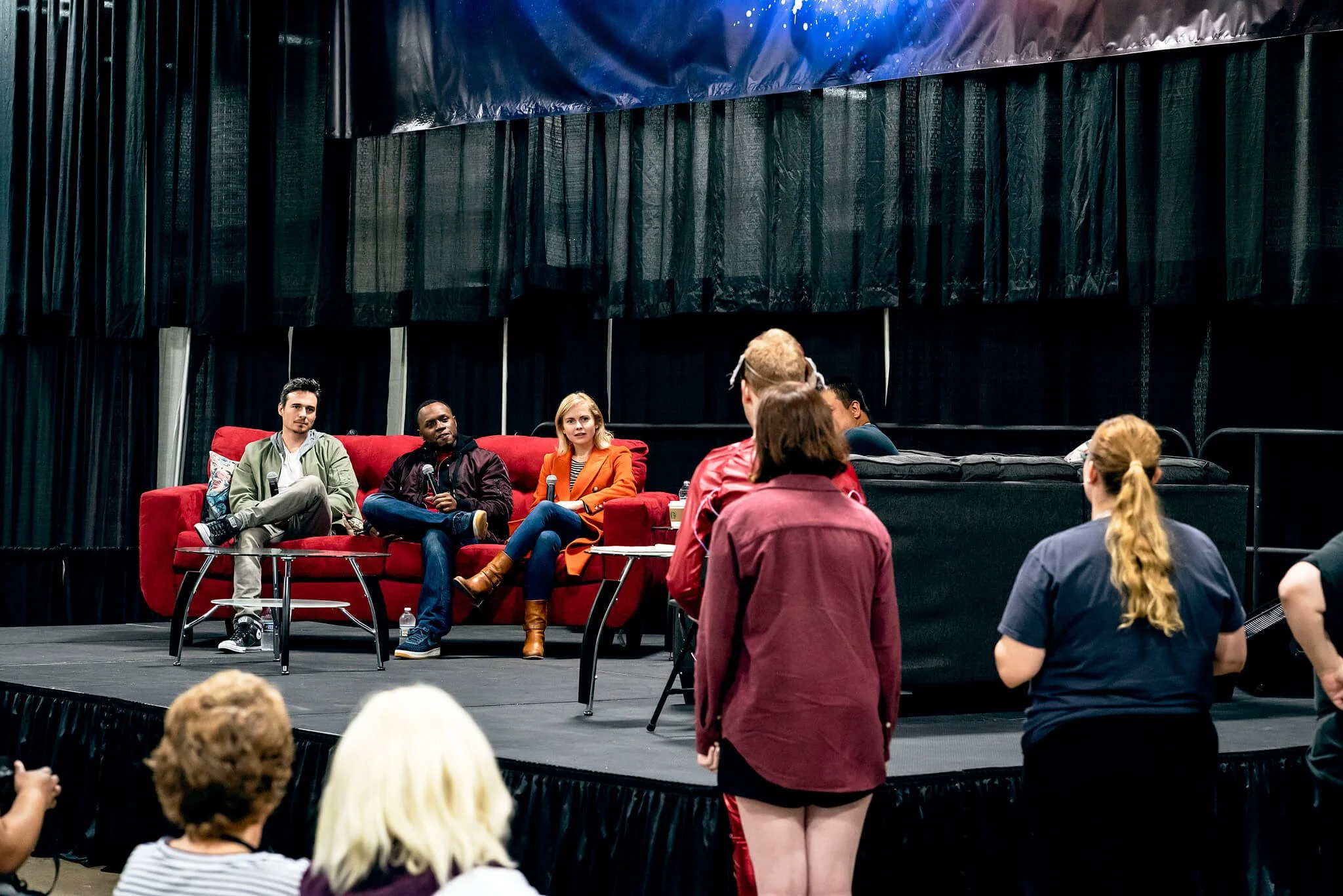 Lehigh Valley PA Event Photographer - The Great Philadelphia Comic Con izombie panel questions rose mciver.jpg