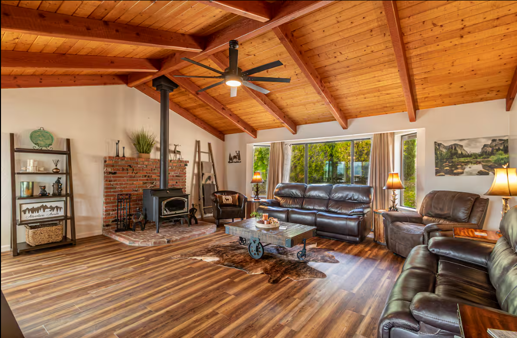 Screenshot 2025-12-13 105708.png