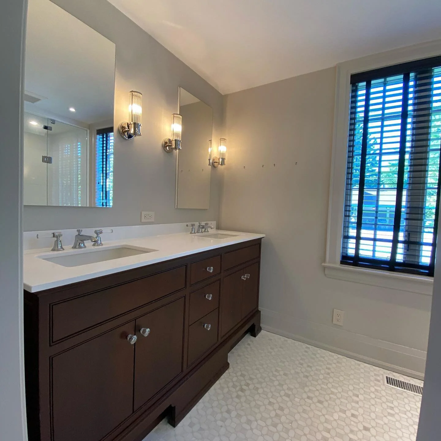 Things aren&rsquo;t always what they seem. Although this washroom which is 1 of 3 washrooms we will be renovating at this site looks great, the installation and prep are far from it. This is not a case of &ldquo;you get what you pay for&rdquo; but in