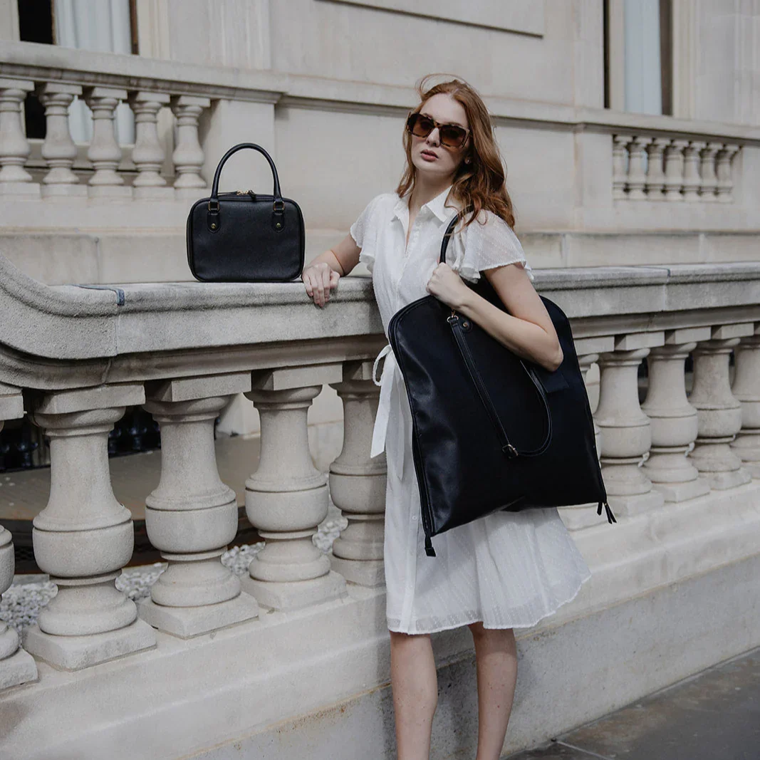 wrinkle_free_and_travel_friendly_carry_on_garment_bag.webp
