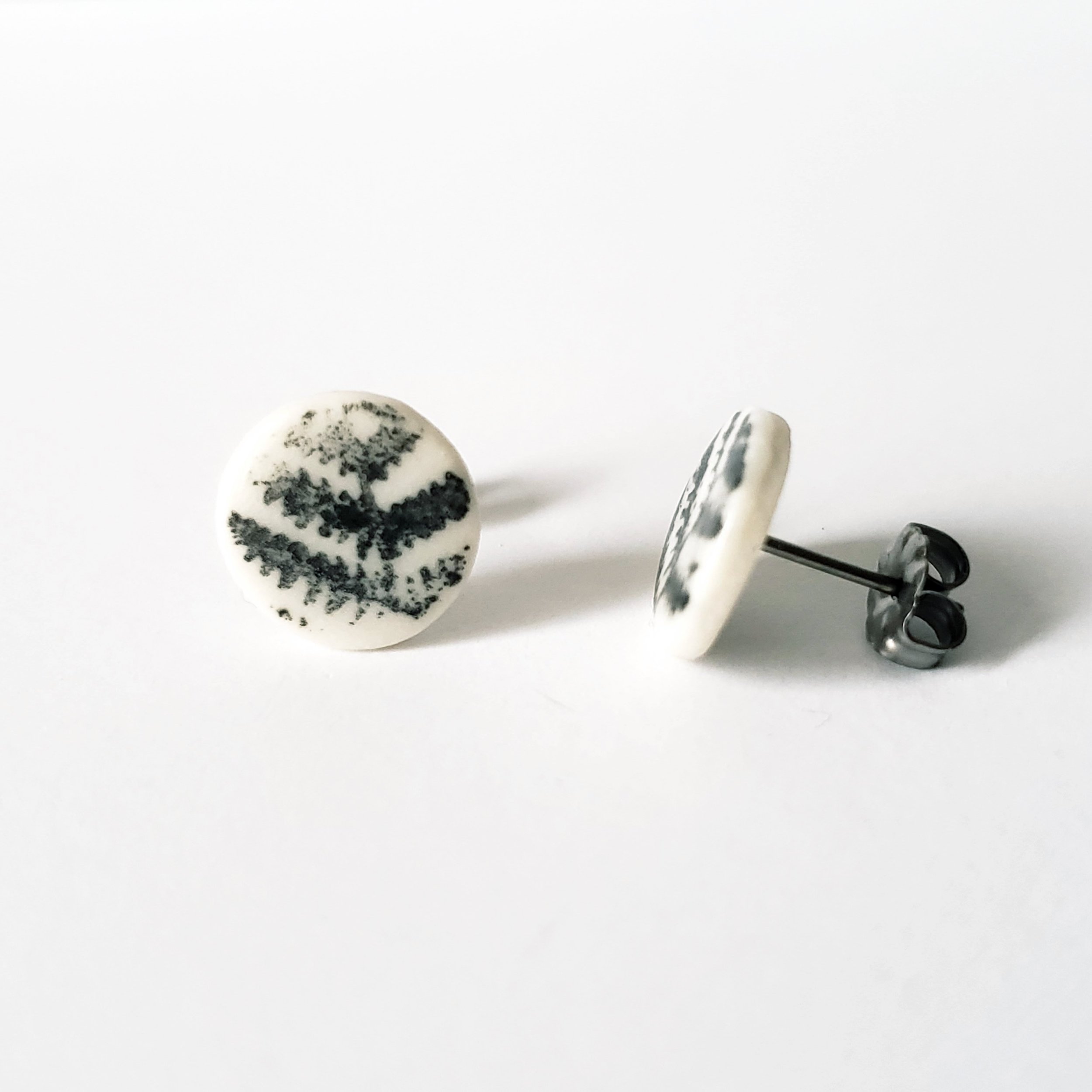 Fern Small Round Posts 3 detail.jpg