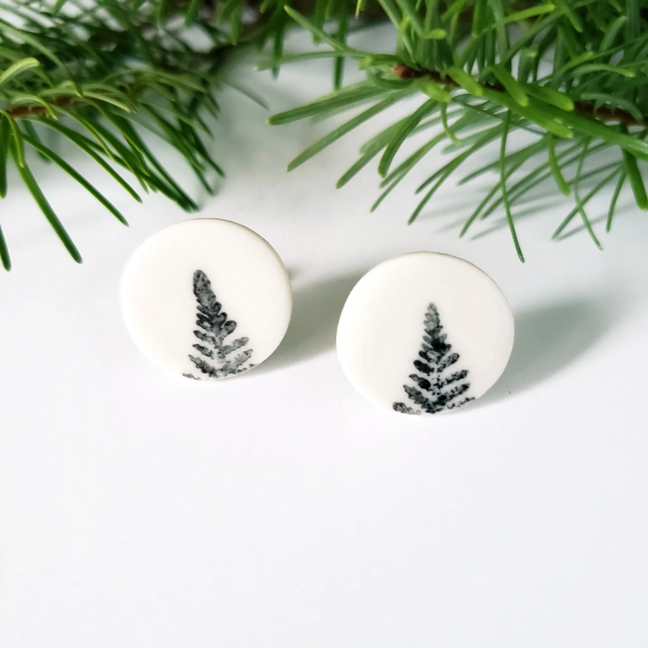 Medium Round Fern Posts.jpg