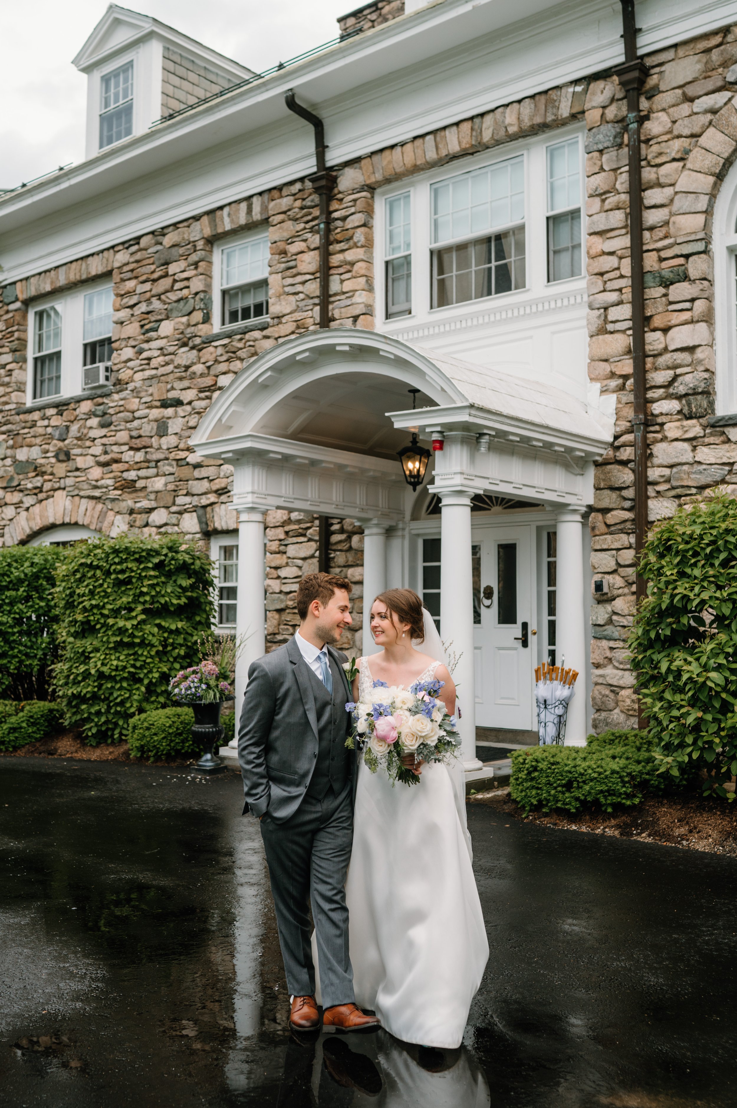 A Rainy Spring Wedding at The Connors Center