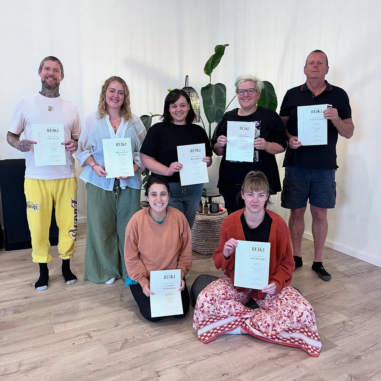 R E I K I &bull; L E V E L &bull; 1

Celebrating these beautiful souls who opened themselves up to receive one of the greatest gifts of self love by AKTIVATING their inner healer. 

A powerful, moving and profound experience and that I am honoured to