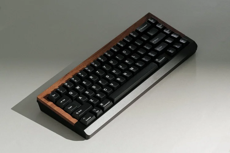 Encore Keyboard by Mod Musings — mod musings