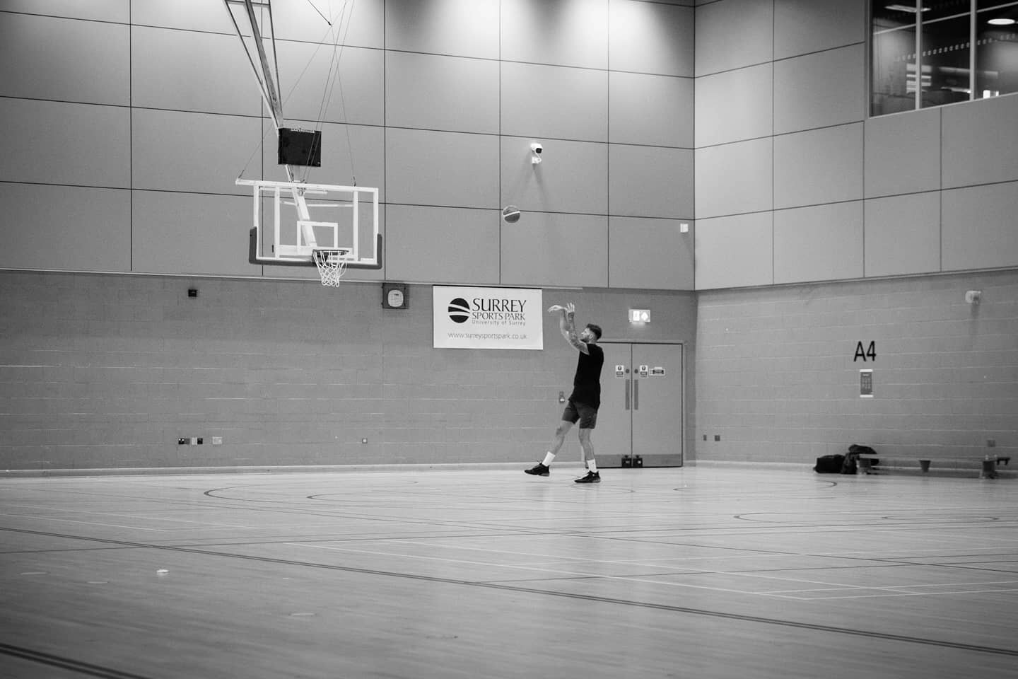 &quot;What you do when no one is watching is what seperates a champion&quot;. 
.
Joel Freeland still keeping in shape down at the Surrey Scorchers bubble this morning #basketball #hardwork #bball #hoops