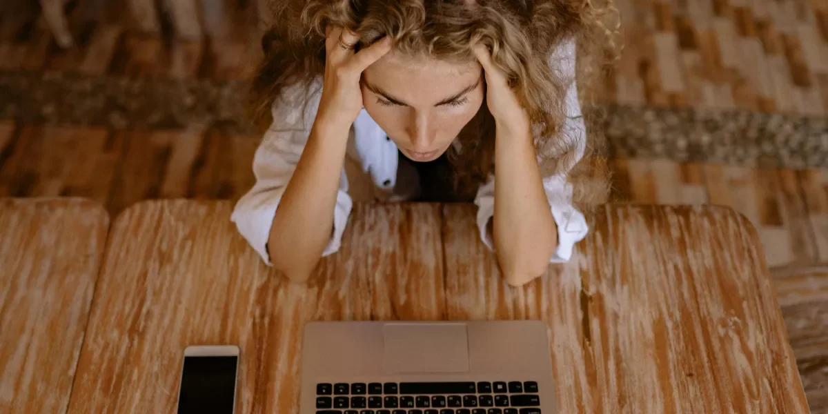 Systeemwoede in online meetings: maakt meer kapot dan je lief is