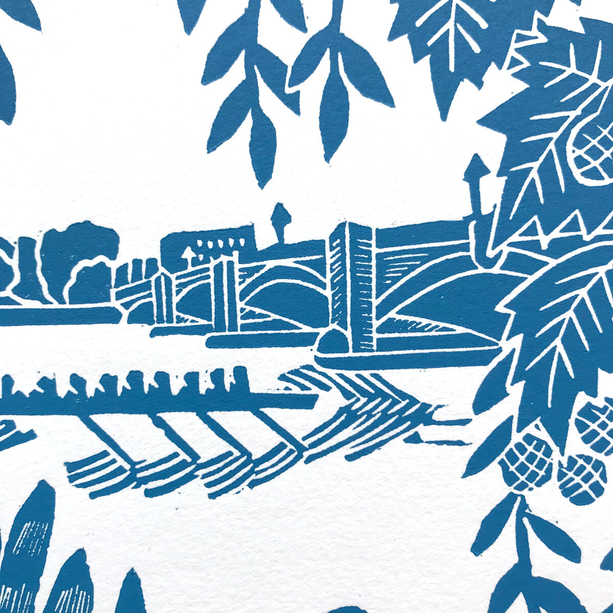 RowingThames_closeUp.jpg