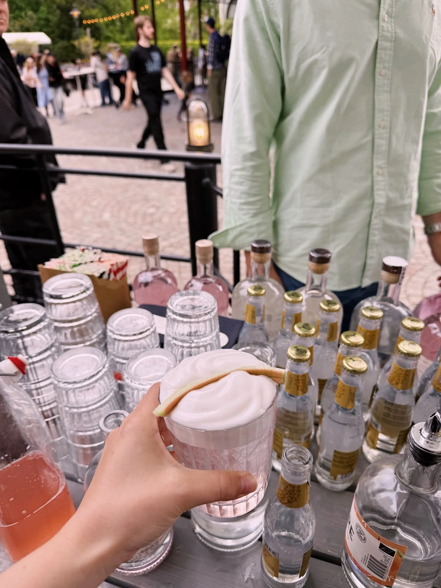 Minns ni n&auml;r vi h&ouml;ll hus p&aring; Liseberg f&ouml;rra &aring;ret och gjorde drinkar tillsammans med andra fantastiska gindestillerier?! Missade ni det eller vill komma f&ouml;rbi igen &auml;r ni varmt v&auml;lkomna nu till helgen - fredag d