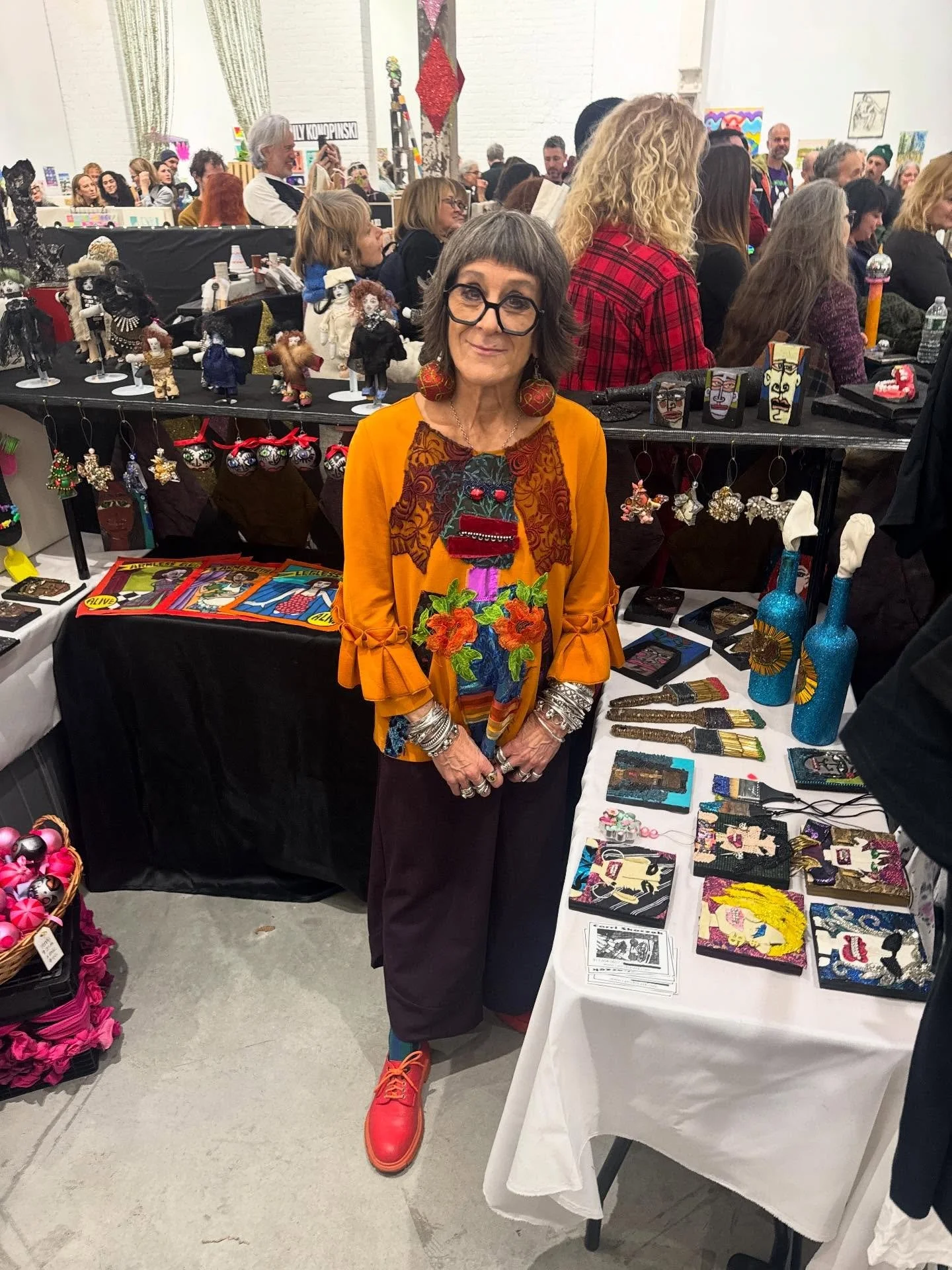 Carri Skoczek in front of her booth! 

BoHo Bazaar is on until 6pm at @artcake_nyc. Tickets are available at the door!