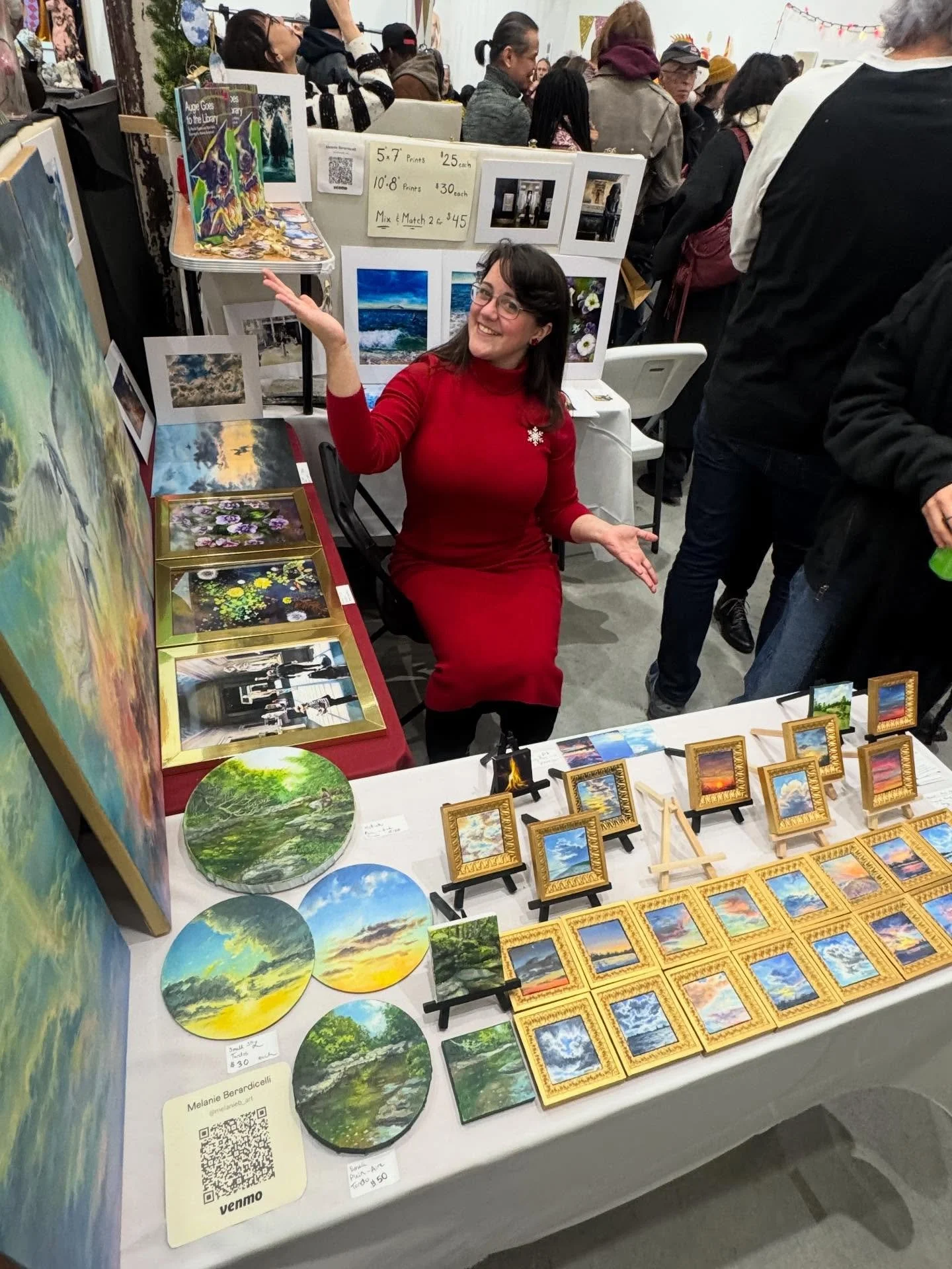 @melanieb_art and her beautiful work!

BoHo Bazaar is on until 6pm at @artcake_nyc! Tickets are available at the door.