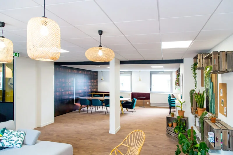 BVA Lyon (CDB) - 400m2 de bureaux - 45 postes - (Chantier réalisé en 2 mois)