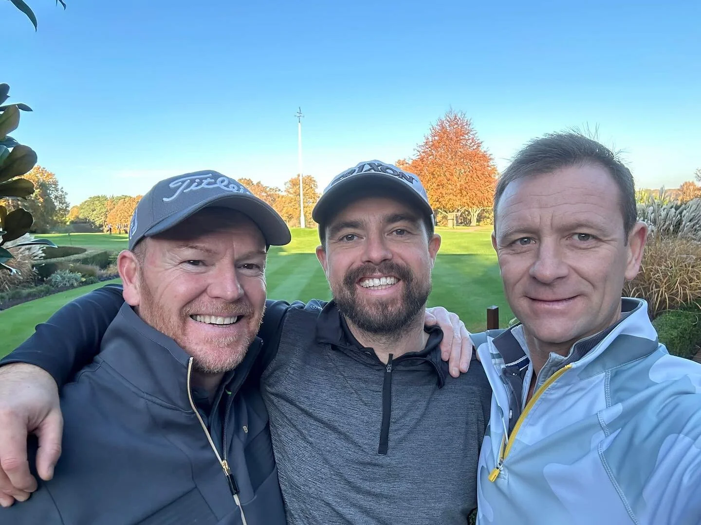 Another amazing day playing in the Guildford Alliance pro am @coombehillgolfclub 

What an incredible venue! 

Awesome knock from my team! Both @jez_jukes (column B playing handicap 11) and @mark_o_allen (column C playing handicap 10).
FYI hole 12 wa