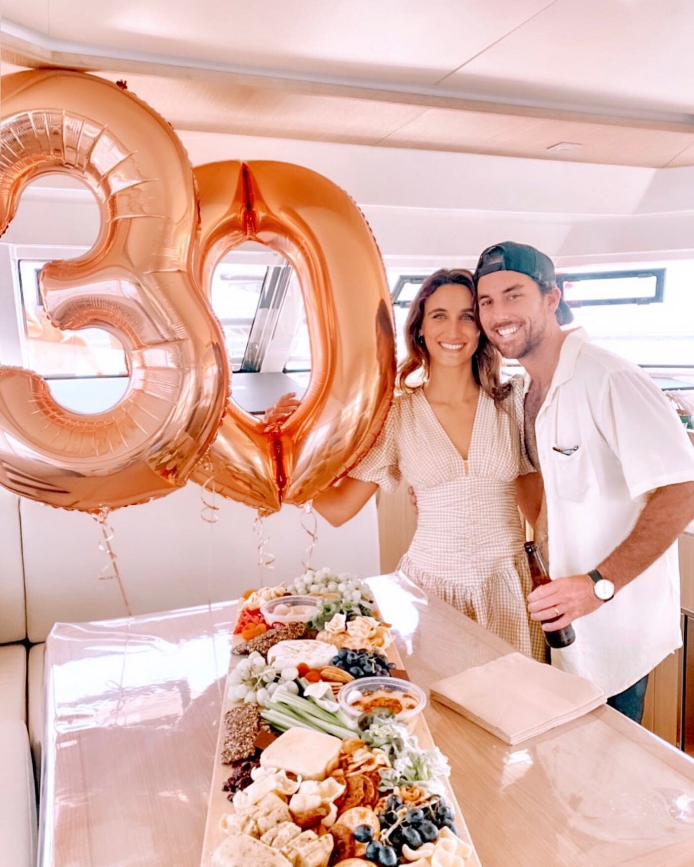 A happy 30th birthday aboard @alluresydneyharbour this weekend! ☀️🌴🎈 #birthdayballoons #alluresydneyharbour #houseofballoons_au 

*⁠⠀
*⁠⠀
*⁠⠀
*⁠⠀
*⁠⠀
*⁠⠀
#sydneyballoons #30thbirthday #30 #birthdaygirl #birthdayparty #sydneyharbour #sydneyballoonde