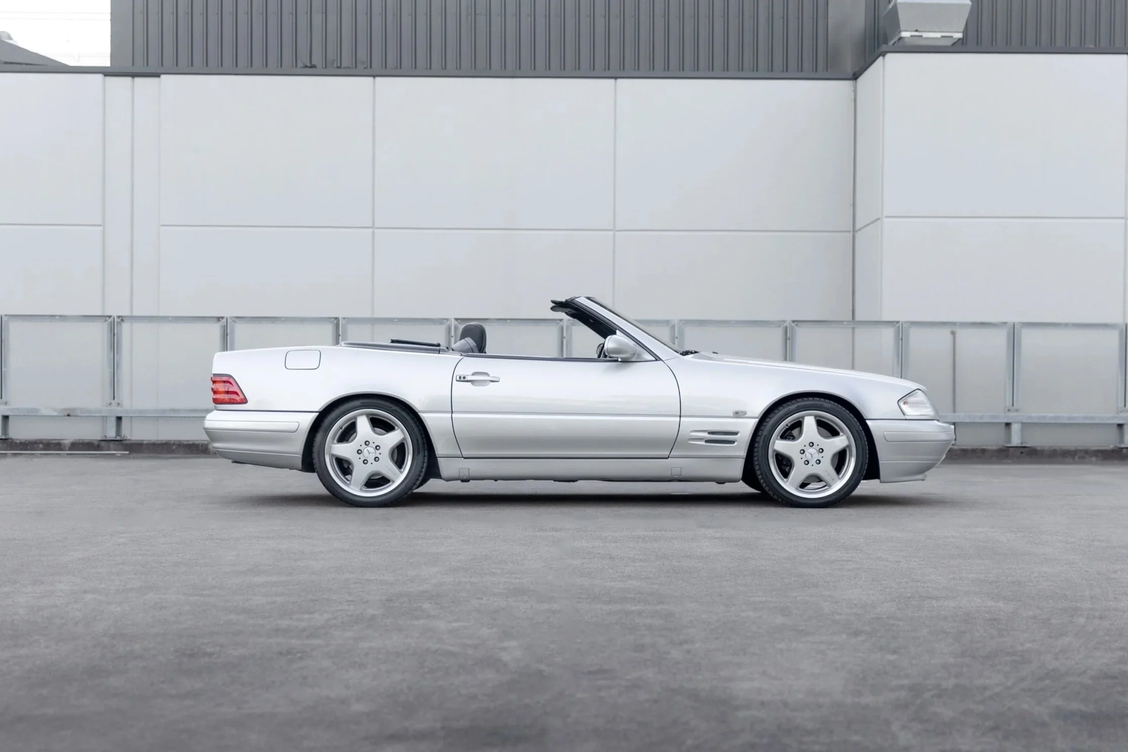 1999-mercedes-benz-sl500-r129-side-profile.jpg