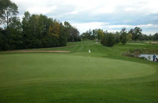hole4-green.jpg