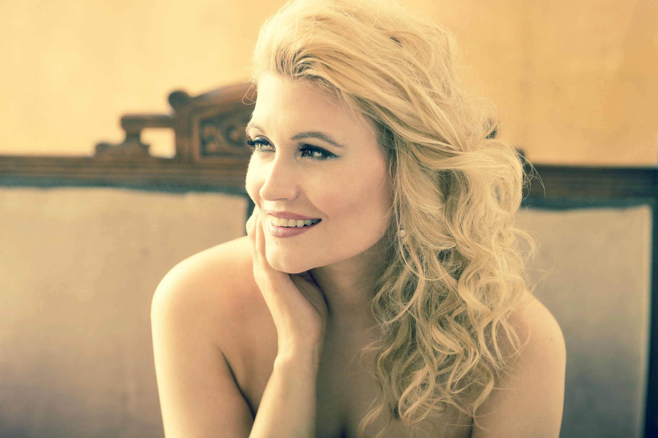 Kirsten ChambersMetropolitan Opera House. New York City Opera. Carnegie Hall. Hong Kong Opera. American Symphony Orchestra.