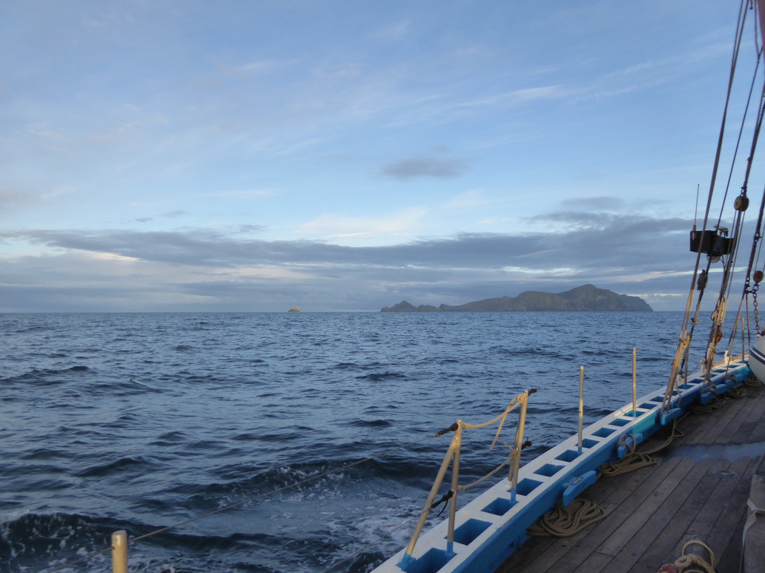 Approaching St Kilda aboard the Swan.