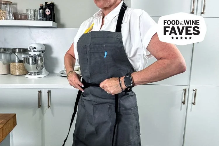 The 7 Best Kitchen Aprons, According to My Tests