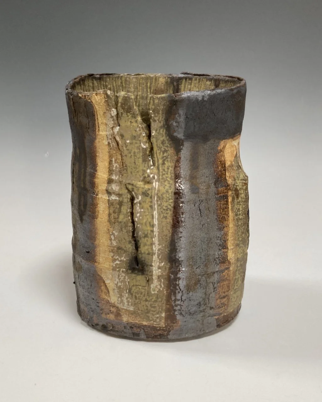 Smoldering bark vessel