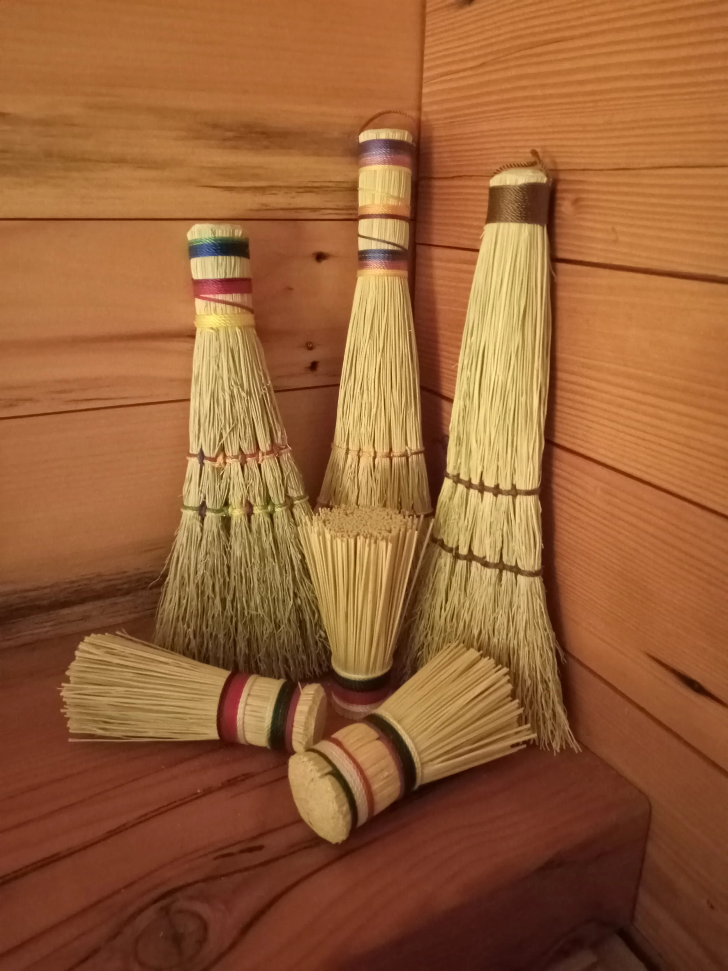 Basic Whisk Broom and Pot Scrubber