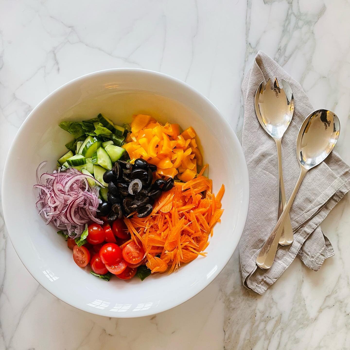 Refocusing our efforts. It&rsquo;s easy to get into bad habits when life is busy and kids are foraging fir themselves in the kitchen. Snacks and &ldquo;beige&rdquo; food can creep in all too often. 

With that in mind we are prioritising colourful ve