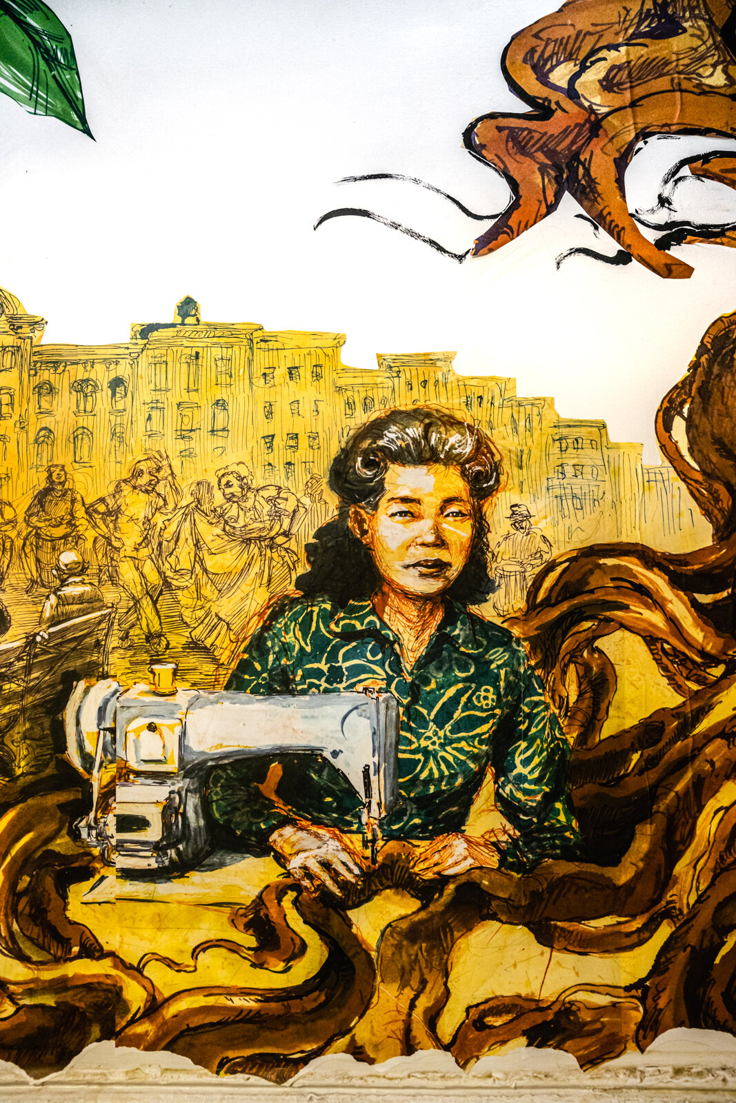 Efram Molly Crabapple NYC  080321 - 1068 Mural detail.jpg