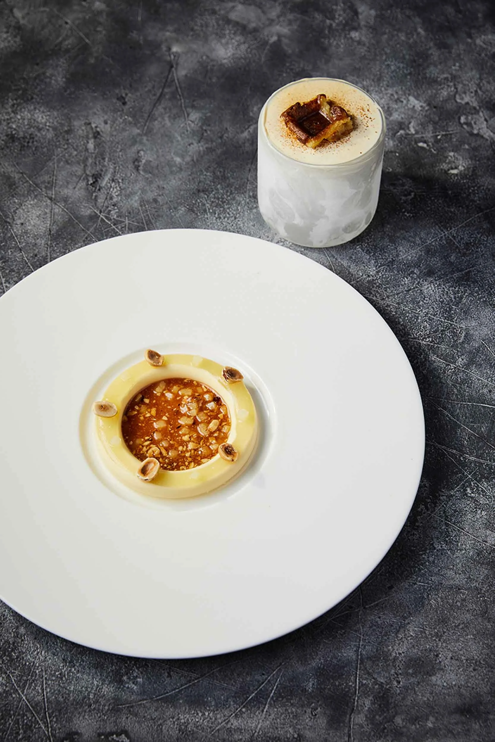 dessert_magnus_brandenburg_02_foto_Soeren_Gammelmark_gammelmarkphoto-L.jpg