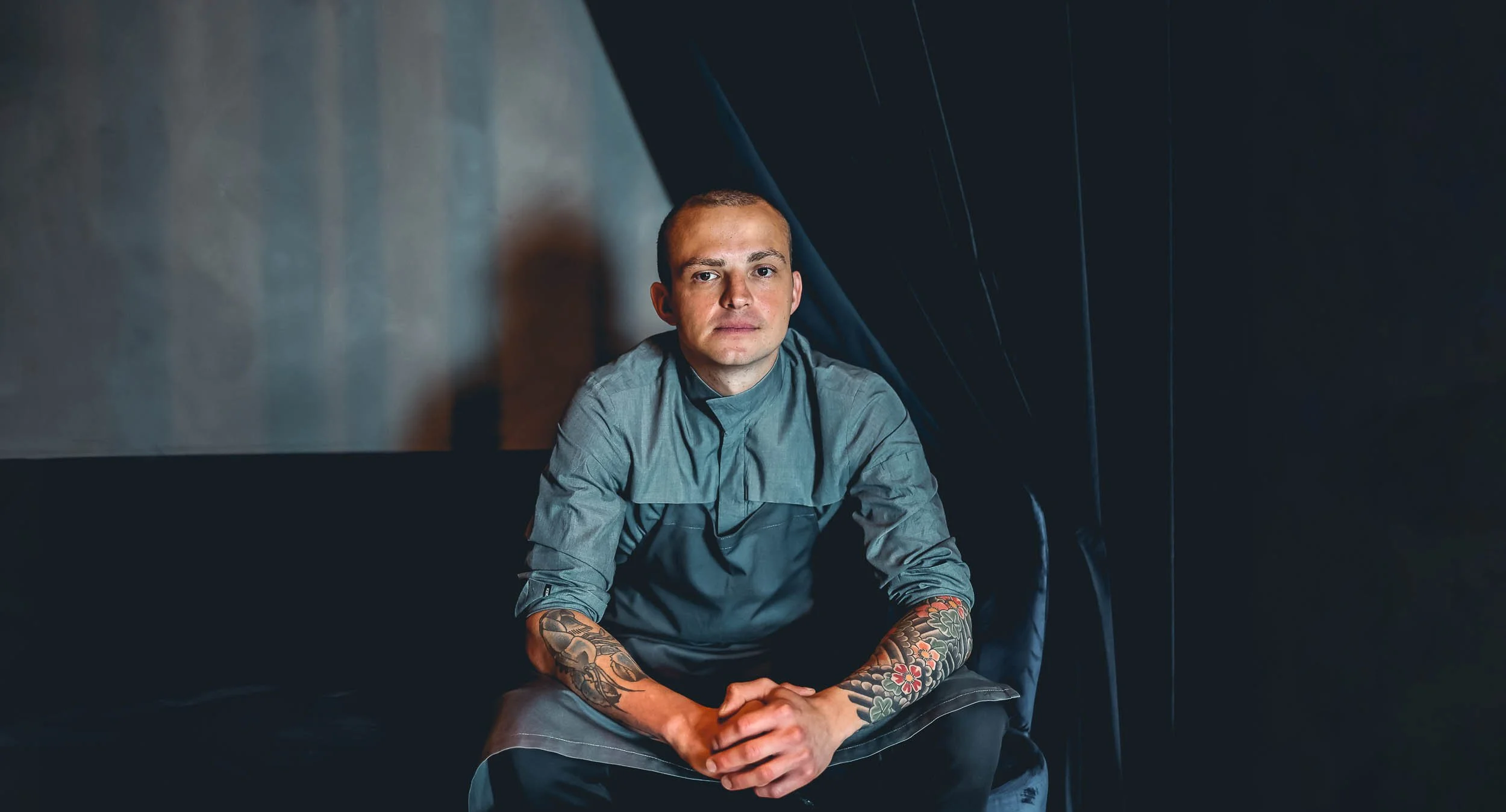   MAGNUS CARLSEN     RISING STAR 2022 CONTESTANT  
  Competitive by heart and winner of as prestigious awards as Kartoffelprisen and Danish Oyster Festival, he has quickly made a name for himself on the competitive circuit. Join yeswefood.com for our