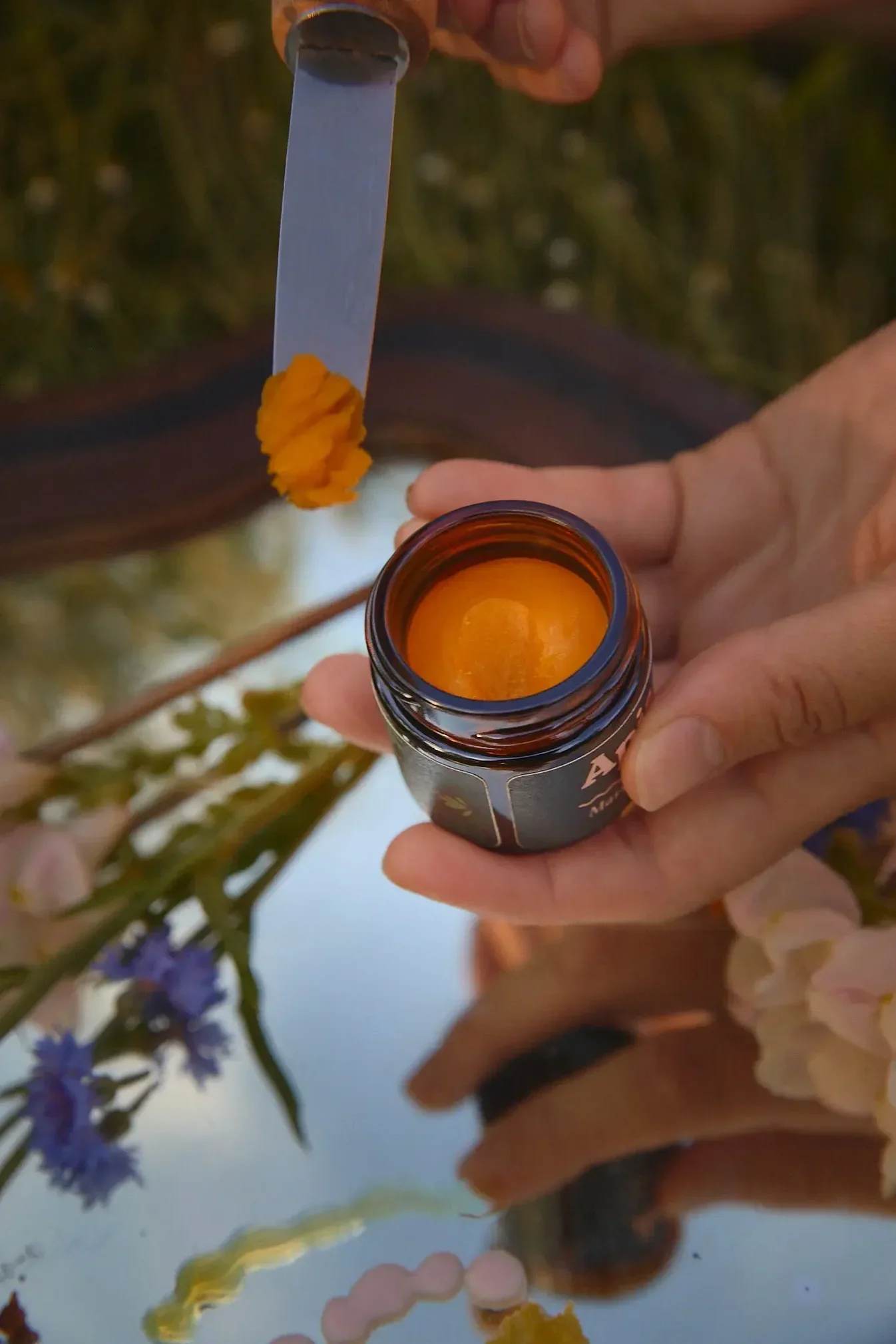 Apis Marmal'aide ❃ Glow Up Solid Serum