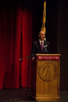 Adam Goodheart welcomes Nick Bunker to the stage.