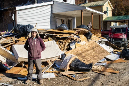 Countian Letcher Countian Forest Madden Joins in Flood Recovery Efforts with ...